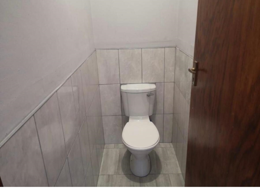 3 Bedroom Property for Sale in Heuwelkruin Eastern Cape